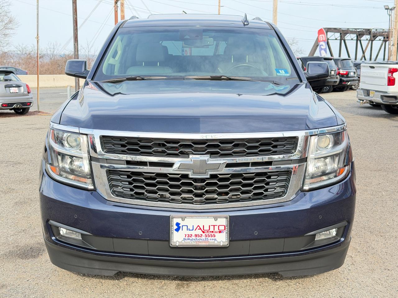 Chevrolet Suburban 4WD 4dr 1500 LT 2018