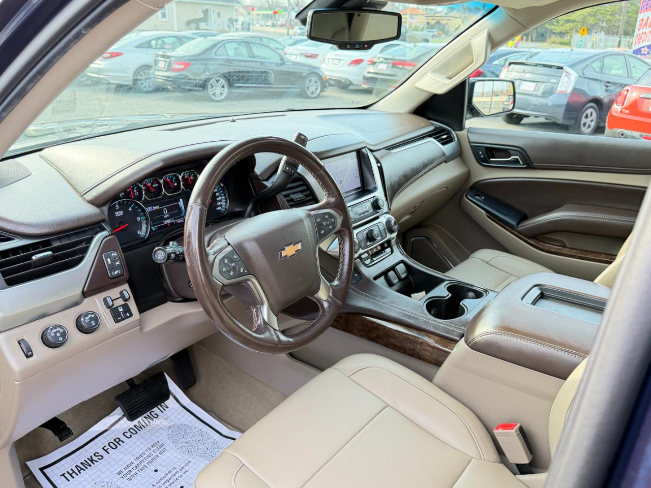 Chevrolet Suburban 4WD 4dr 1500 LT 2018