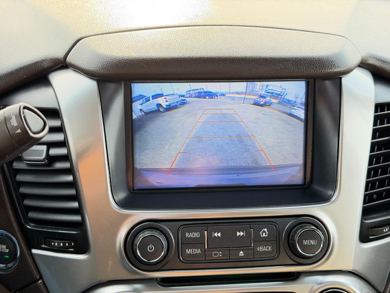 Chevrolet Suburban 4WD 4dr 1500 LT 2018