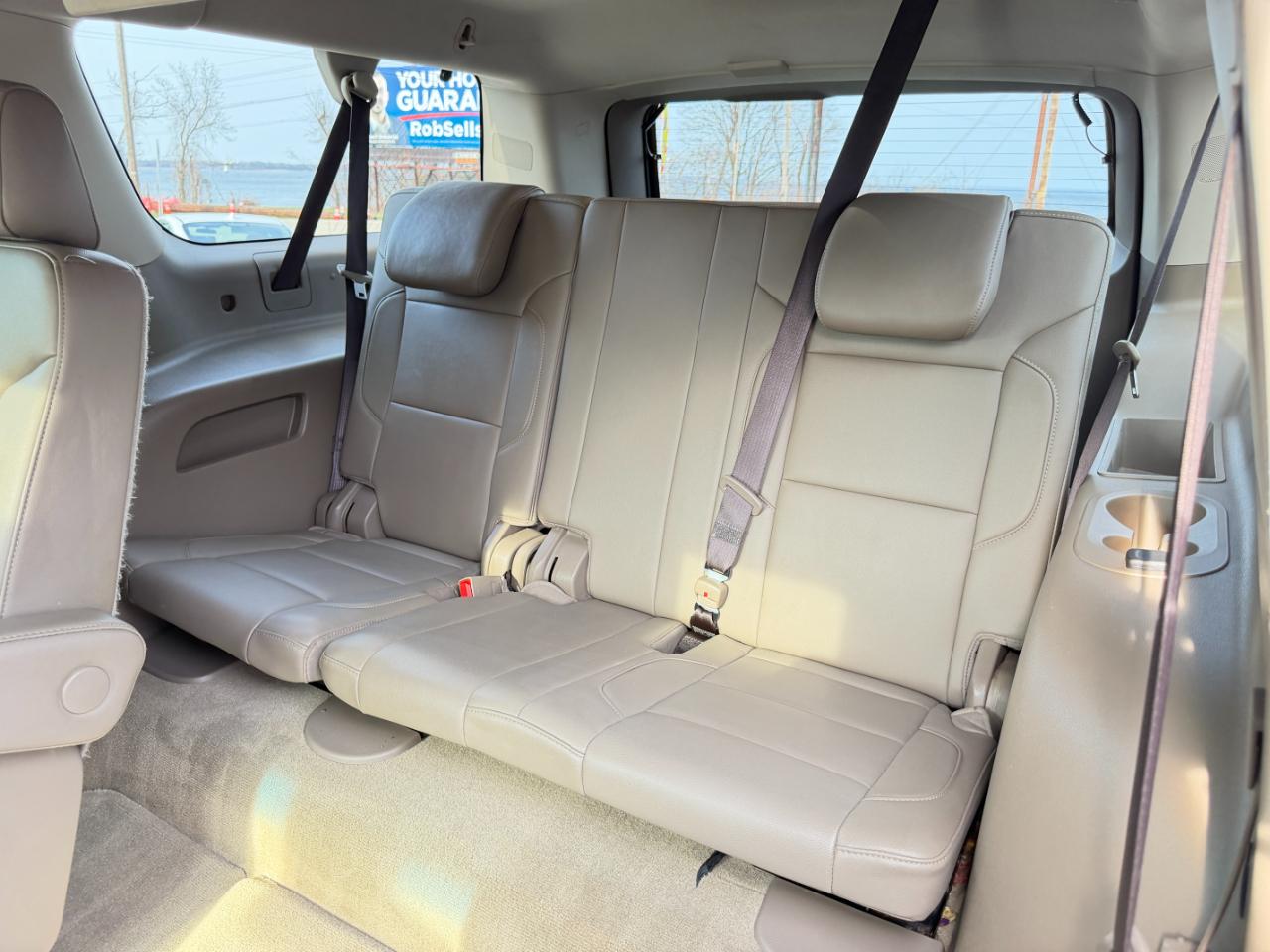 Chevrolet Suburban 4WD 4dr 1500 LT 2018