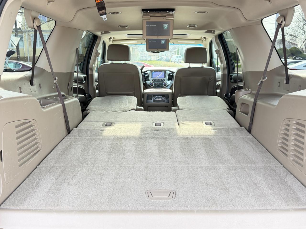 Chevrolet Suburban 4WD 4dr 1500 LT 2018