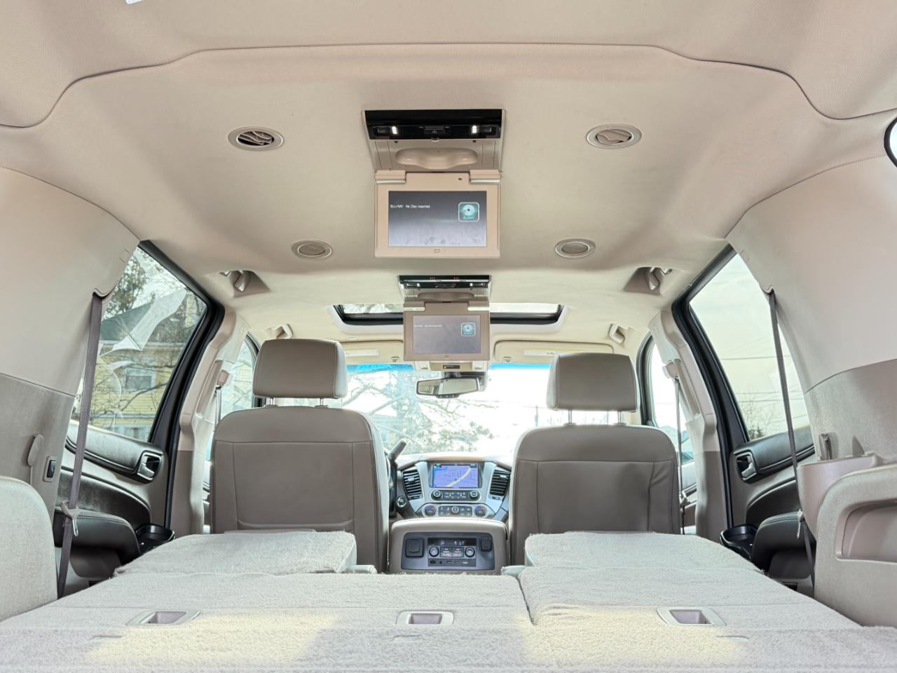 Chevrolet Suburban 4WD 4dr 1500 LT 2018