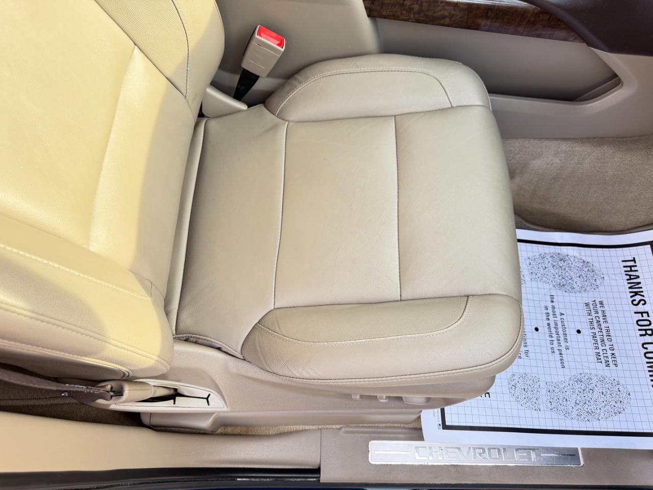 Chevrolet Suburban 4WD 4dr 1500 LT 2018