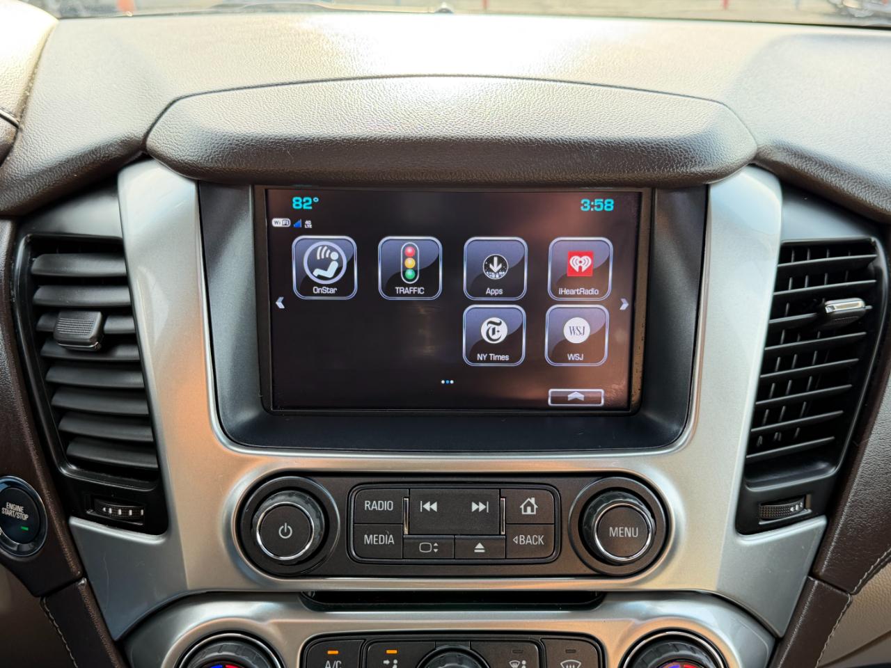 Chevrolet Suburban 4WD 4dr 1500 LT 2018