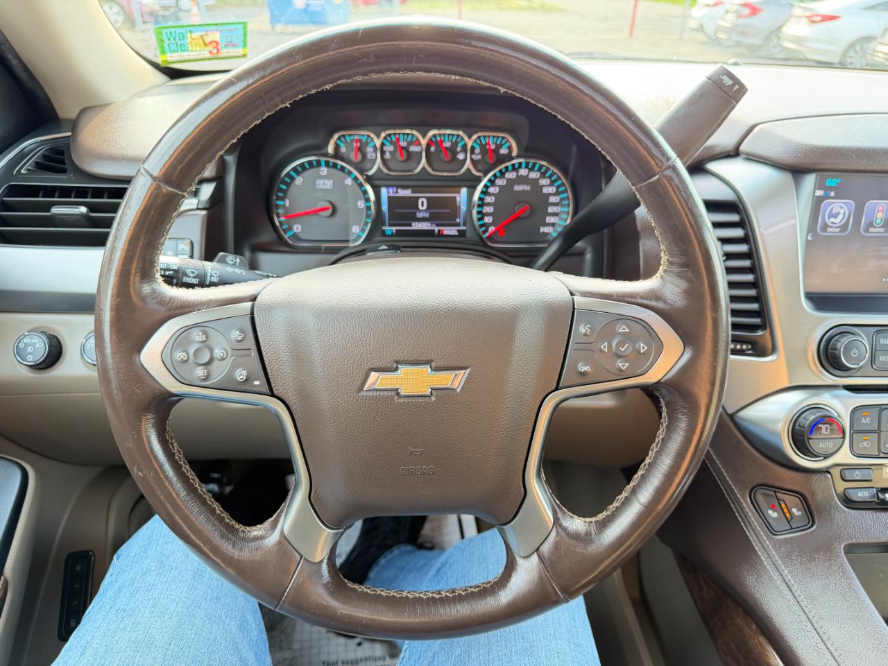 Chevrolet Suburban 4WD 4dr 1500 LT 2018