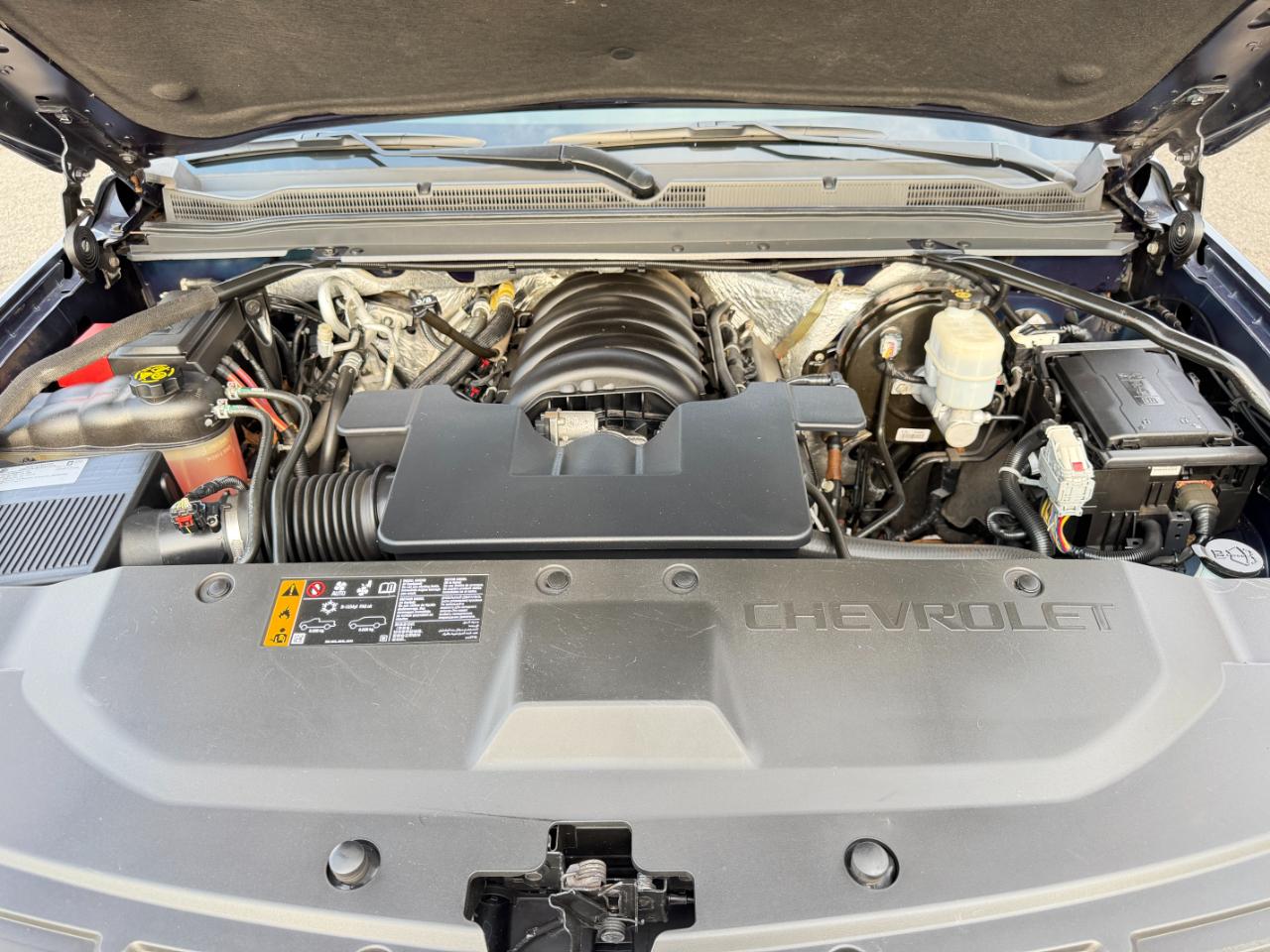 Chevrolet Suburban 4WD 4dr 1500 LT 2018