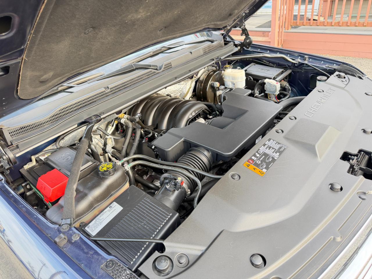 Chevrolet Suburban 4WD 4dr 1500 LT 2018