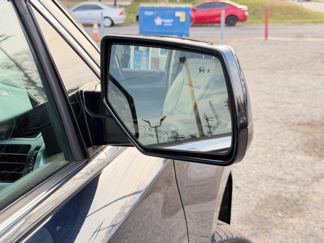 Chevrolet Suburban 4WD 4dr 1500 LT 2018