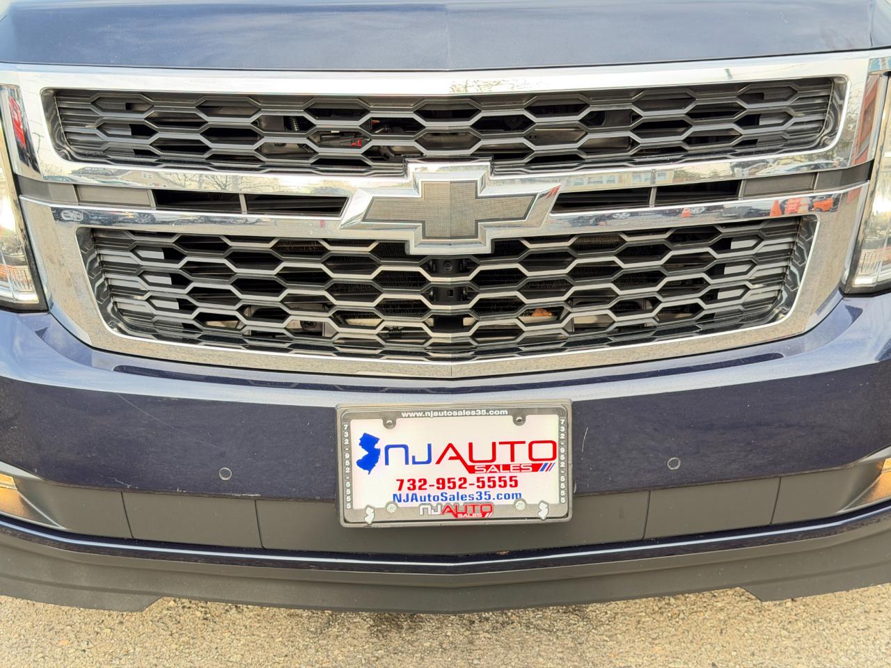 Chevrolet Suburban 4WD 4dr 1500 LT 2018