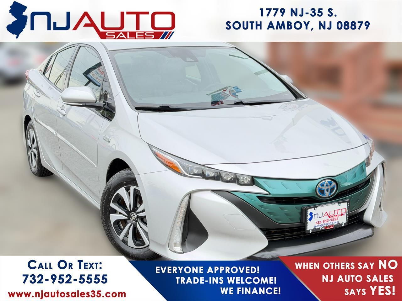 2017 Toyota Prius Prime Plus (Natl)