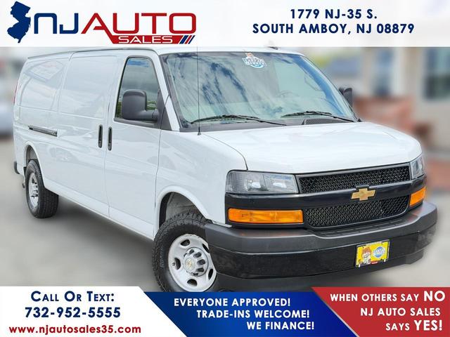 Summit White 2025 Chevrolet Express Cargo 2500 RWD Van Rear-Wheel Drive Automatic