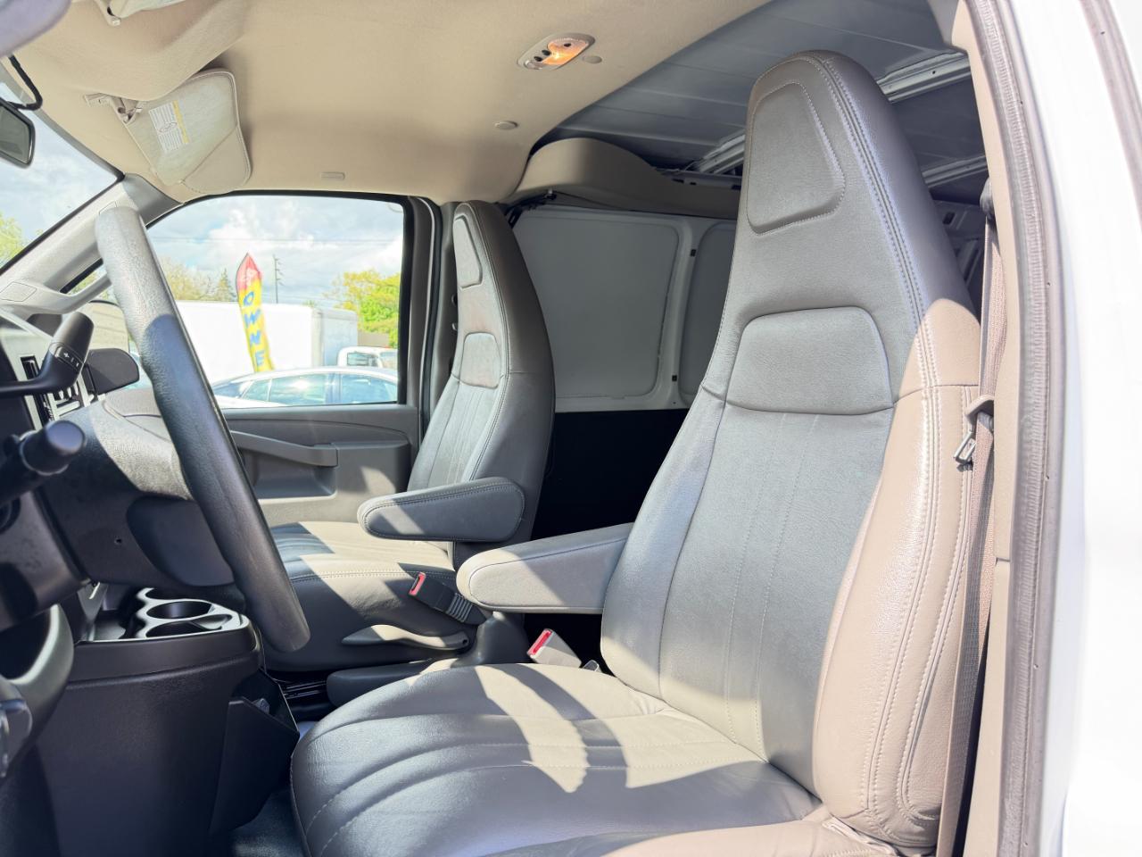 Chevrolet Express 2500  2025