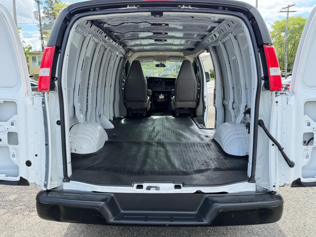 Chevrolet Express 2500  2025