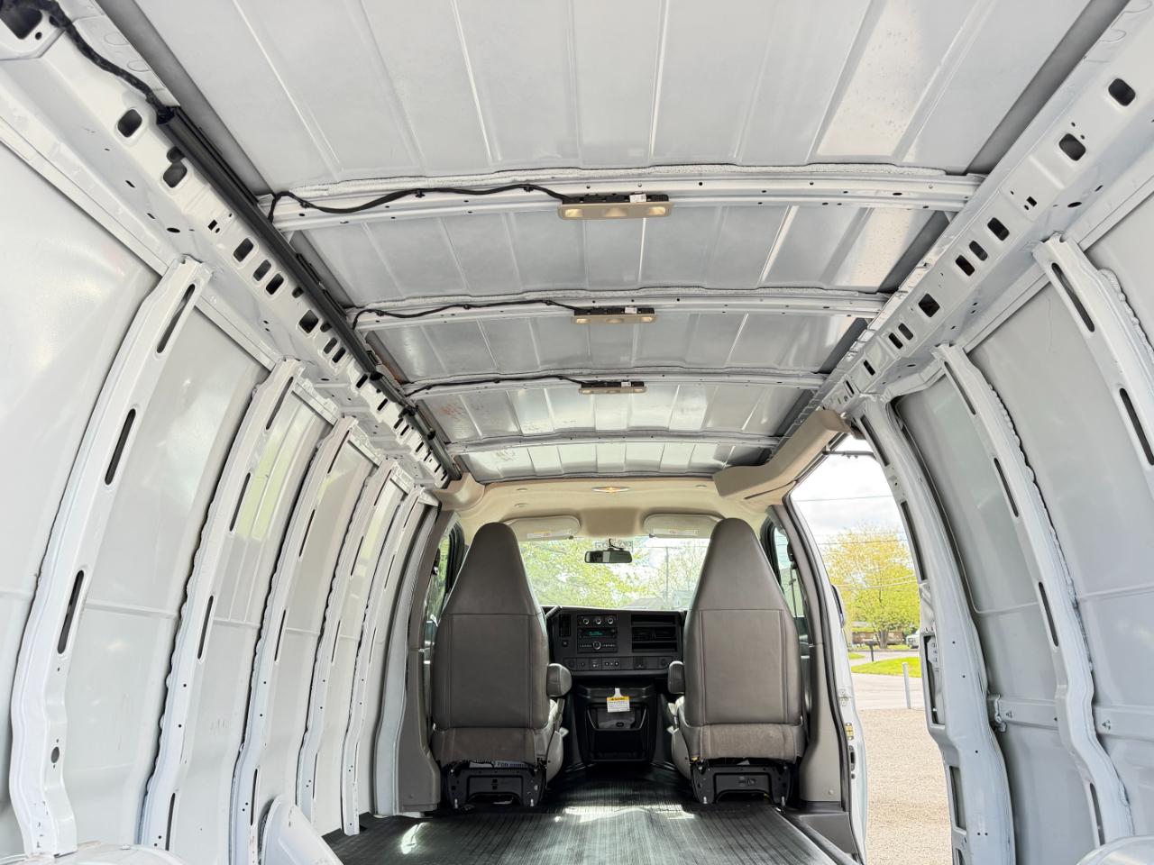 Chevrolet Express 2500  2025