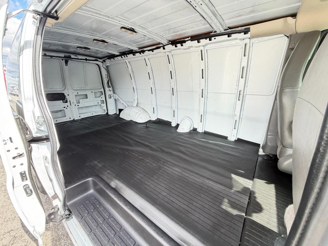 Chevrolet Express 2500  2025
