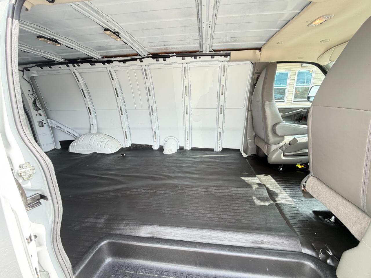 Chevrolet Express 2500  2025