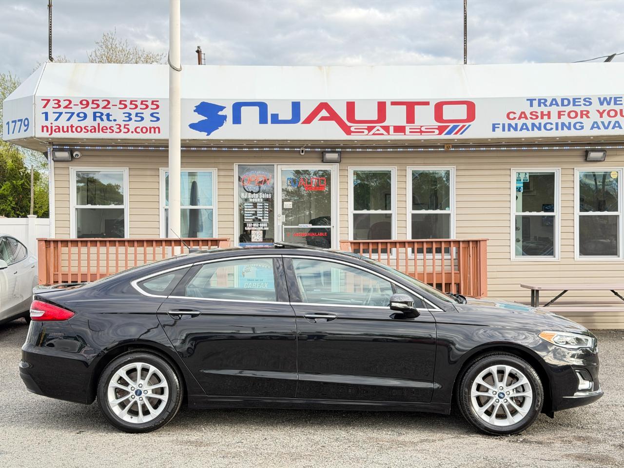 Ford Fusion Energi Titanium FWD 2019