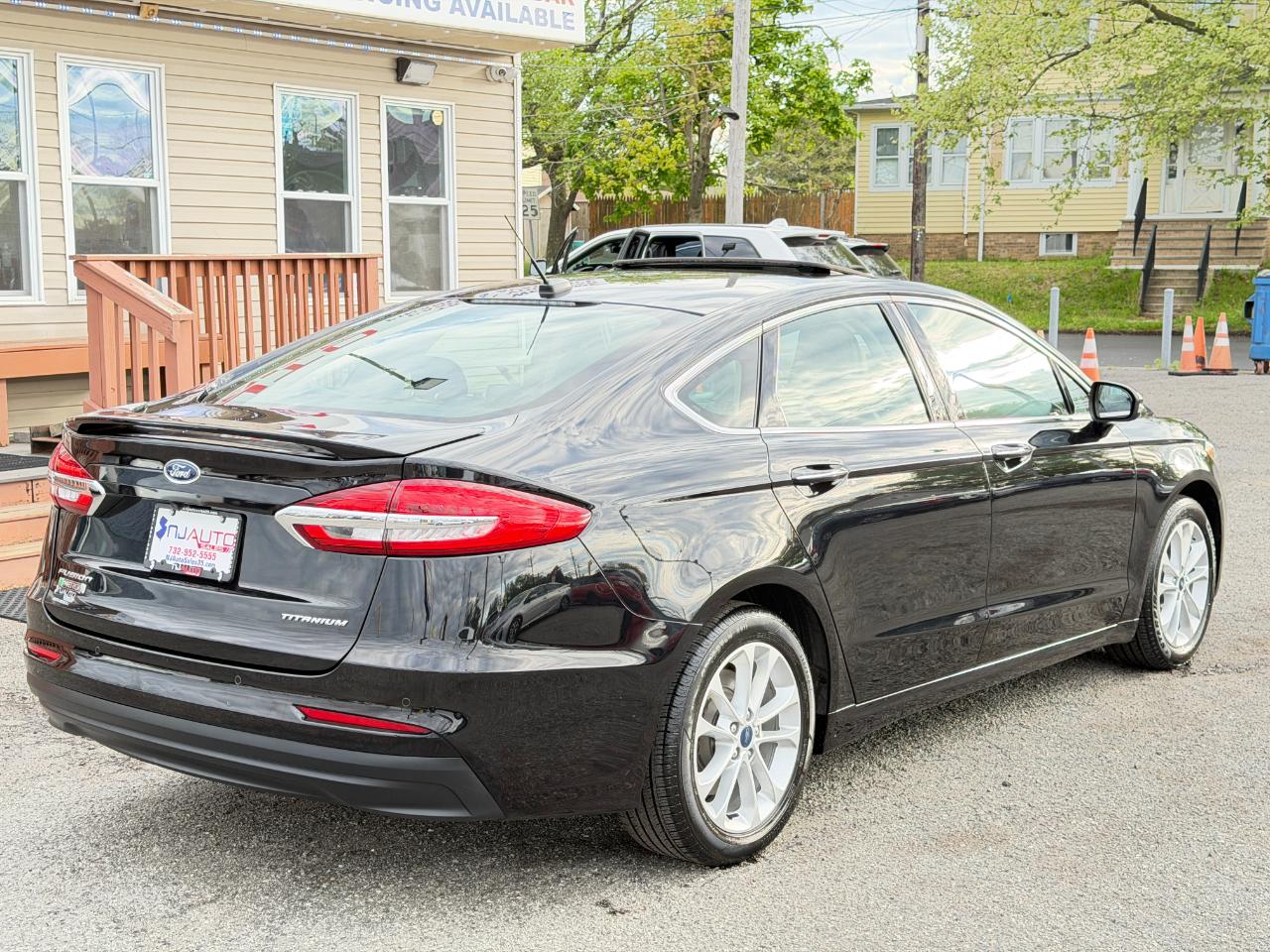 Ford Fusion Energi Titanium FWD 2019