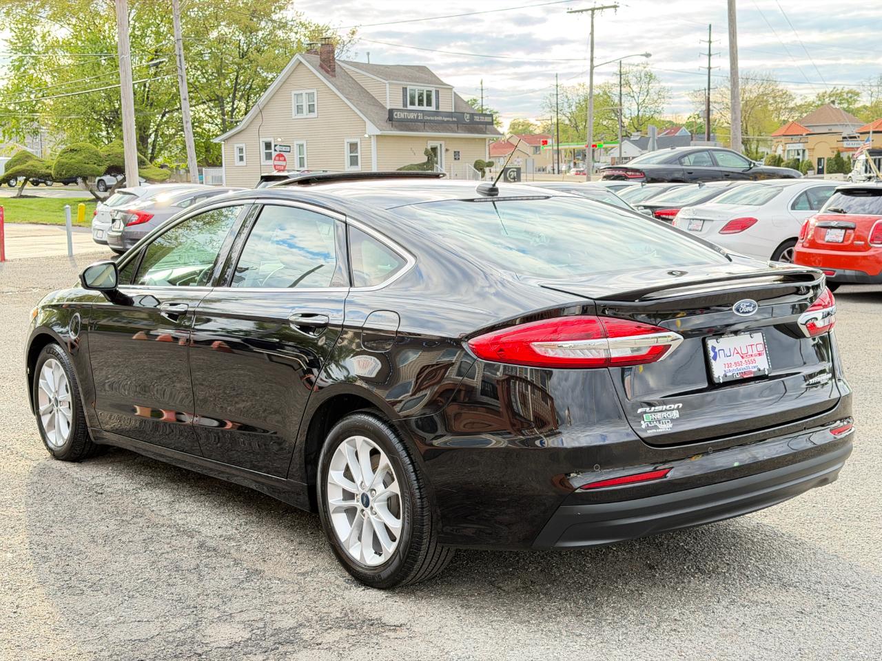 Ford Fusion Energi Titanium FWD 2019