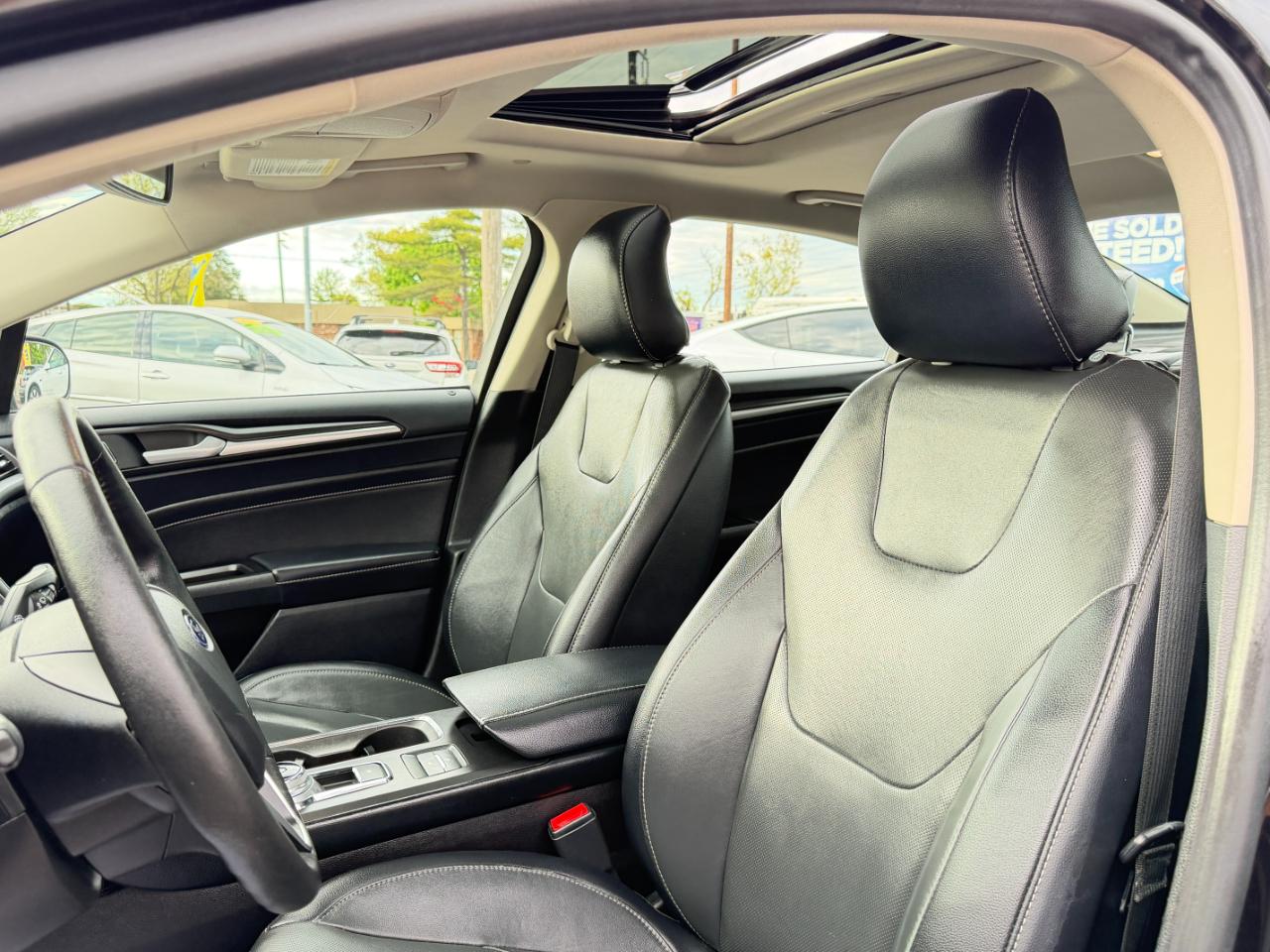 Ford Fusion Energi Titanium FWD 2019