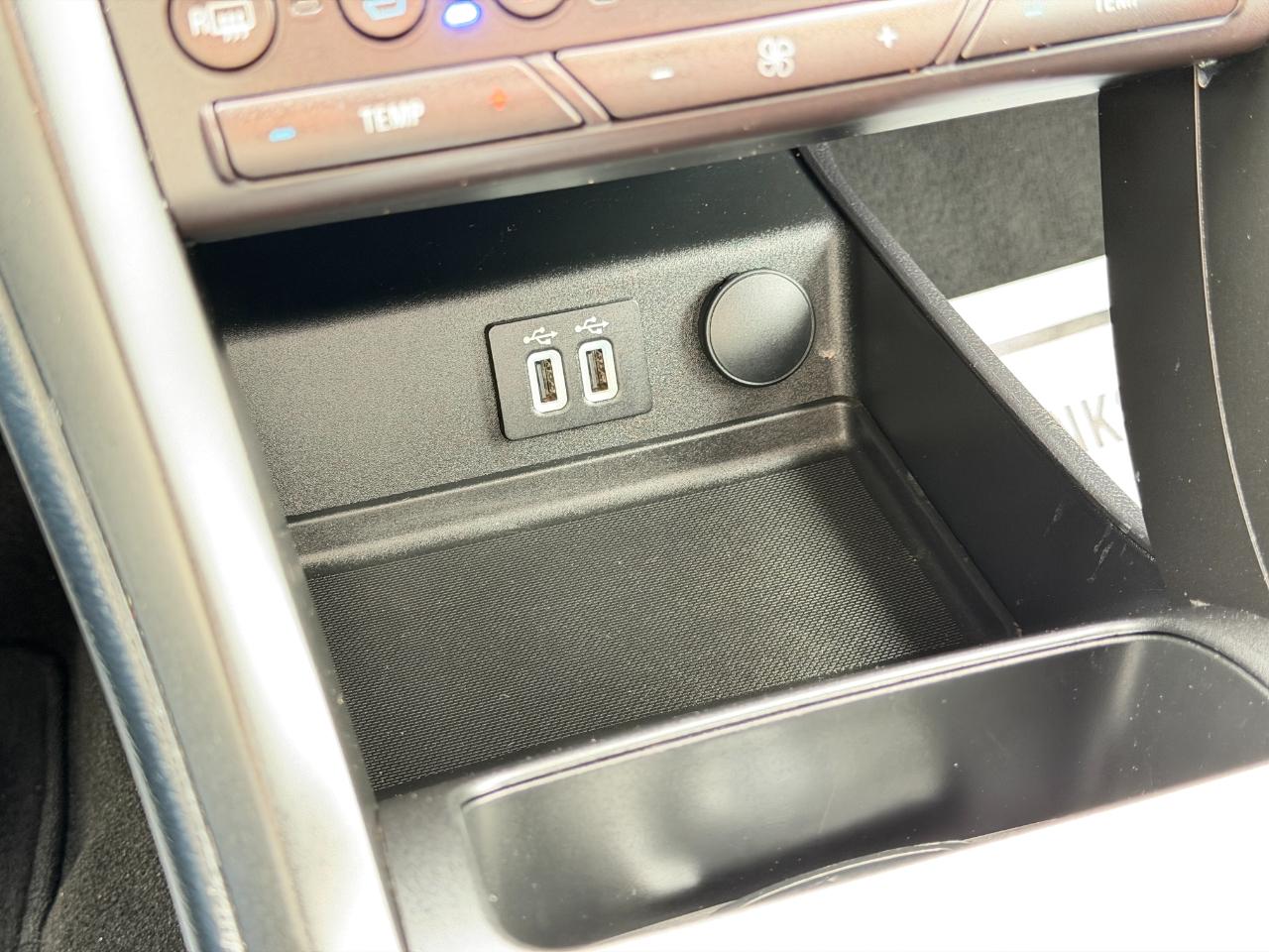 Ford Fusion Energi Titanium FWD 2019