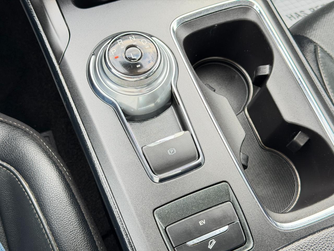 Ford Fusion Energi Titanium FWD 2019