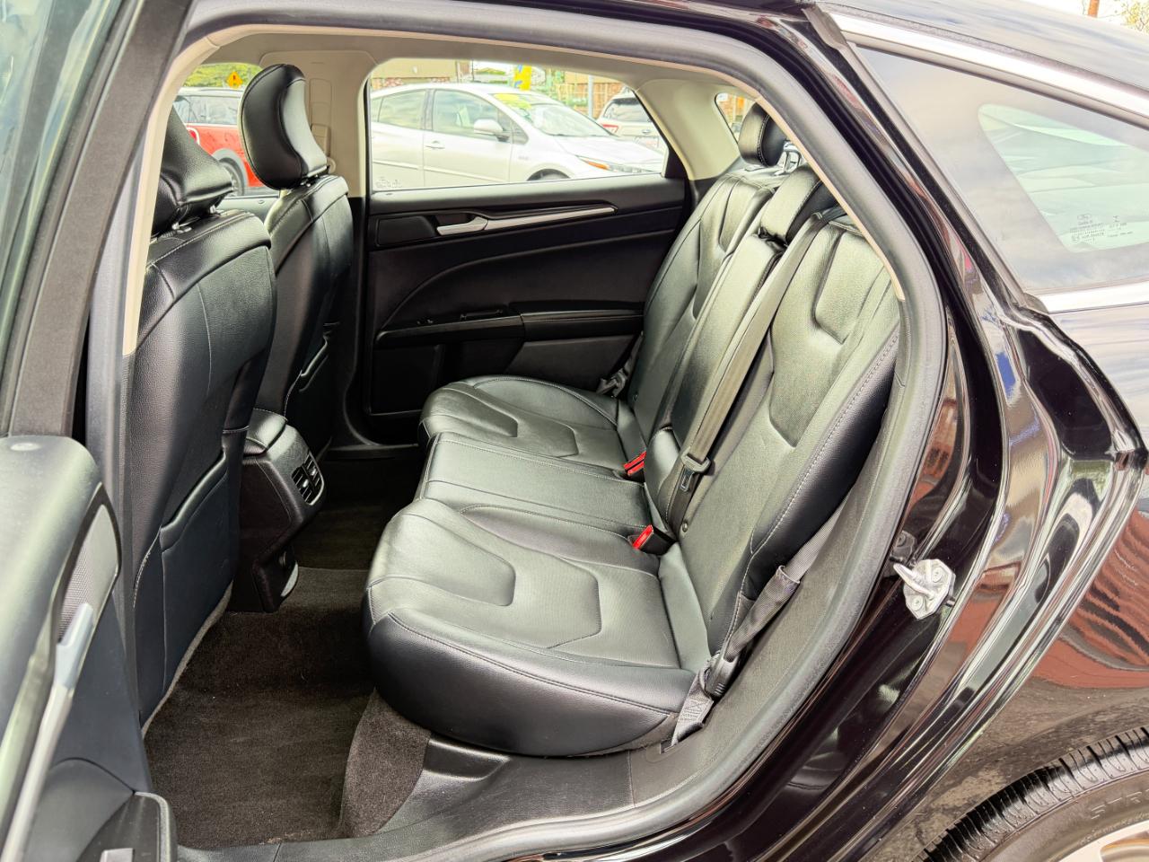 Ford Fusion Energi Titanium FWD 2019