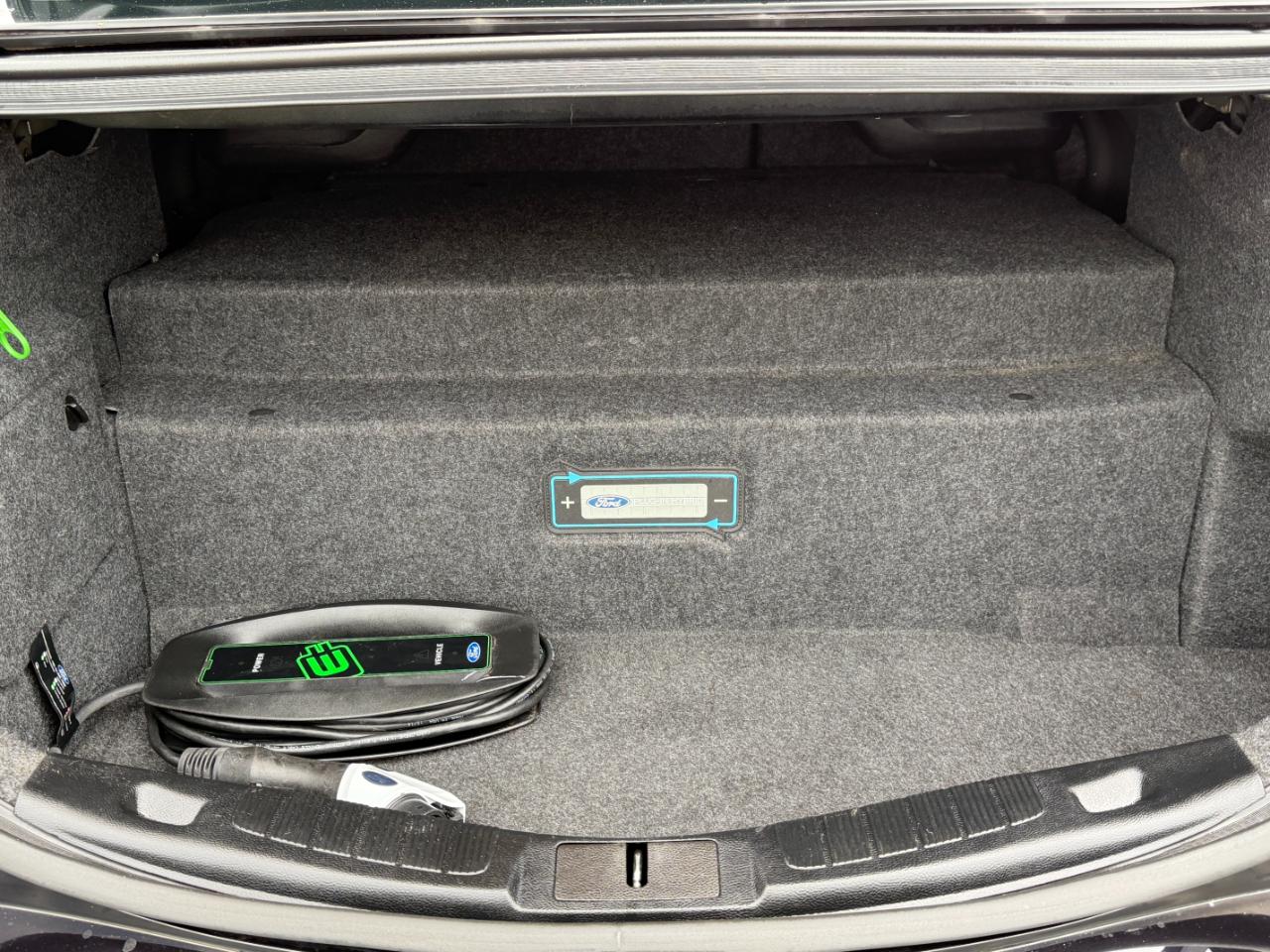 Ford Fusion Energi Titanium FWD 2019