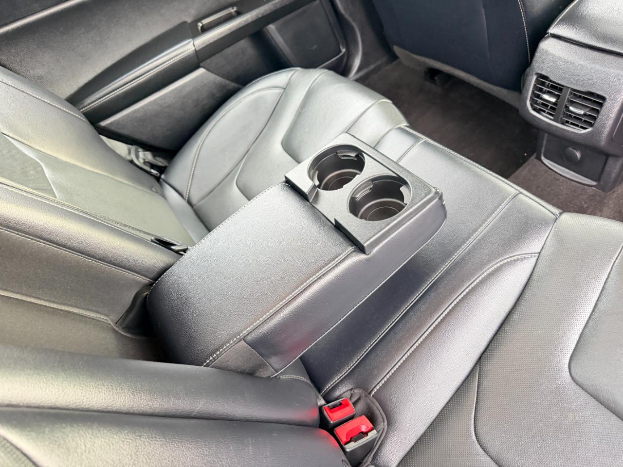 Ford Fusion Energi Titanium FWD 2019