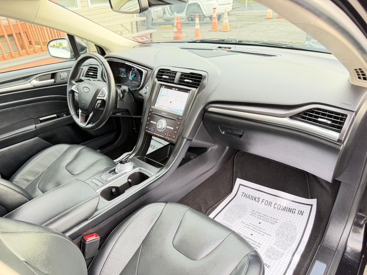 Ford Fusion Energi Titanium FWD 2019
