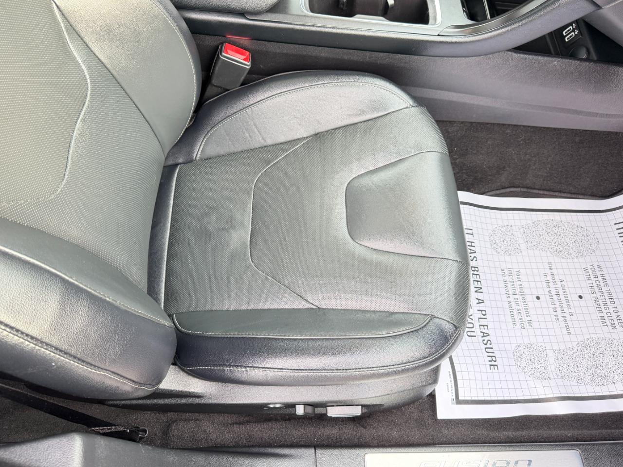 Ford Fusion Energi Titanium FWD 2019