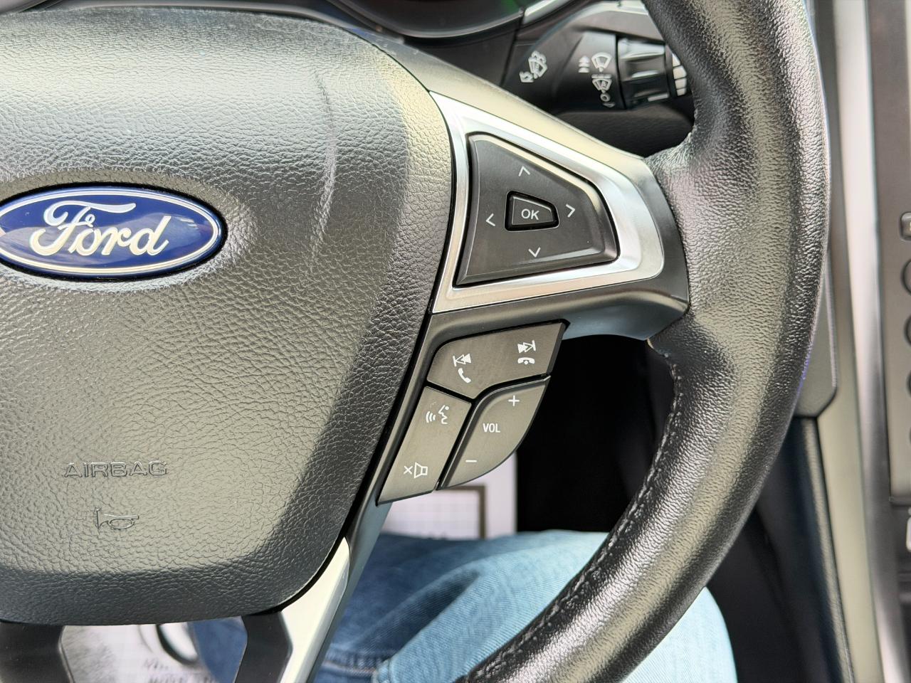 Ford Fusion Energi Titanium FWD 2019