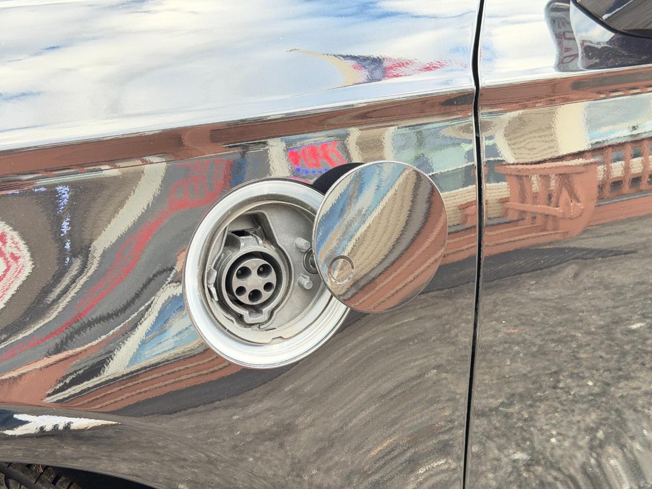 Ford Fusion Energi Titanium FWD 2019