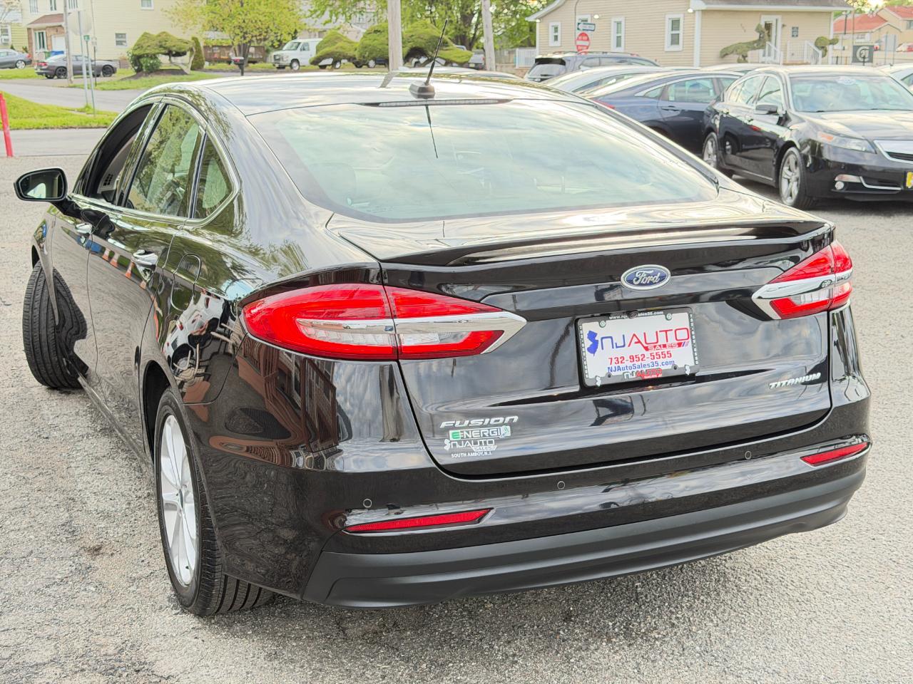 Ford Fusion Energi Titanium FWD 2019