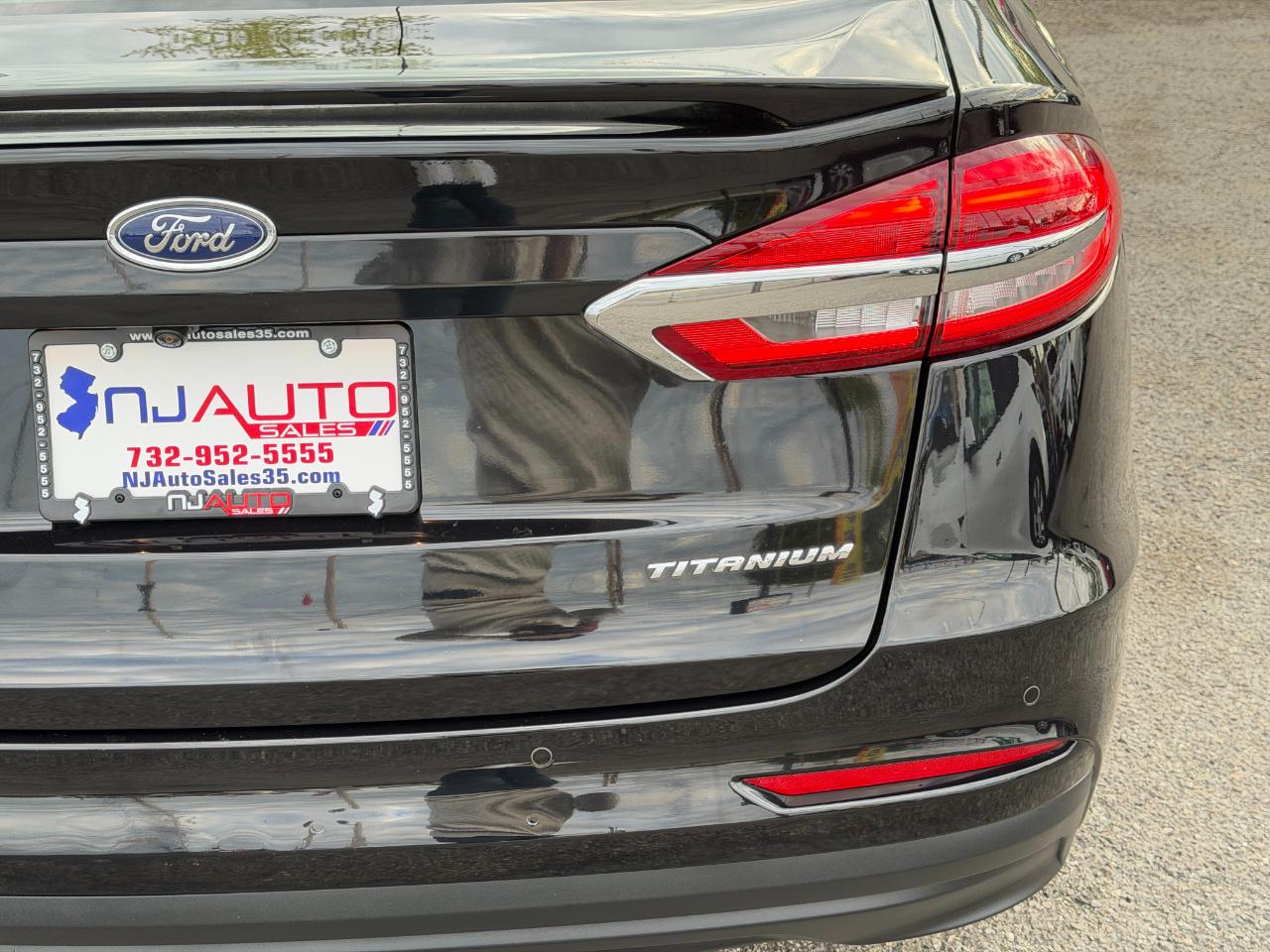 Ford Fusion Energi Titanium FWD 2019