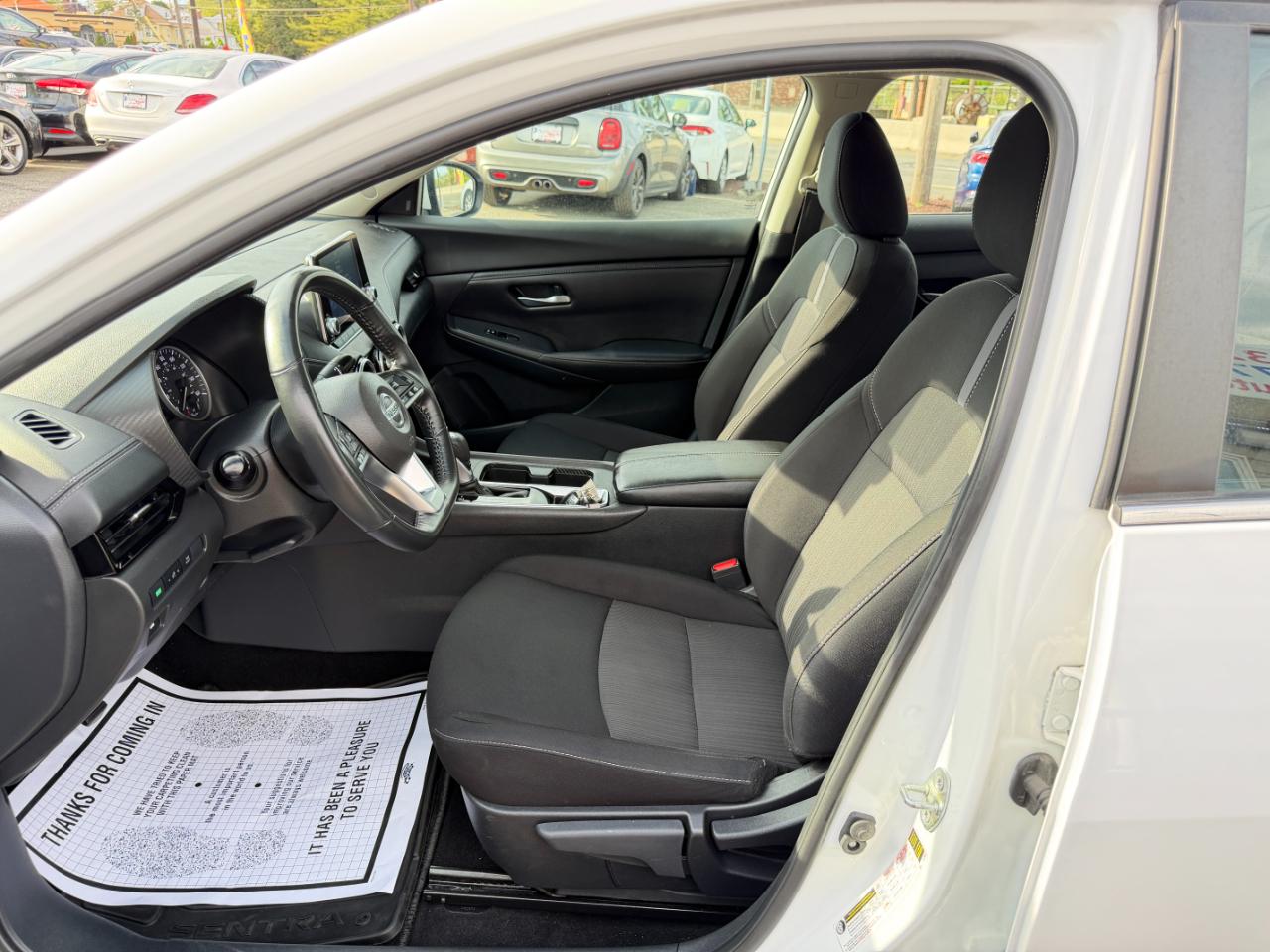 Nissan Sentra SV CVT 2022