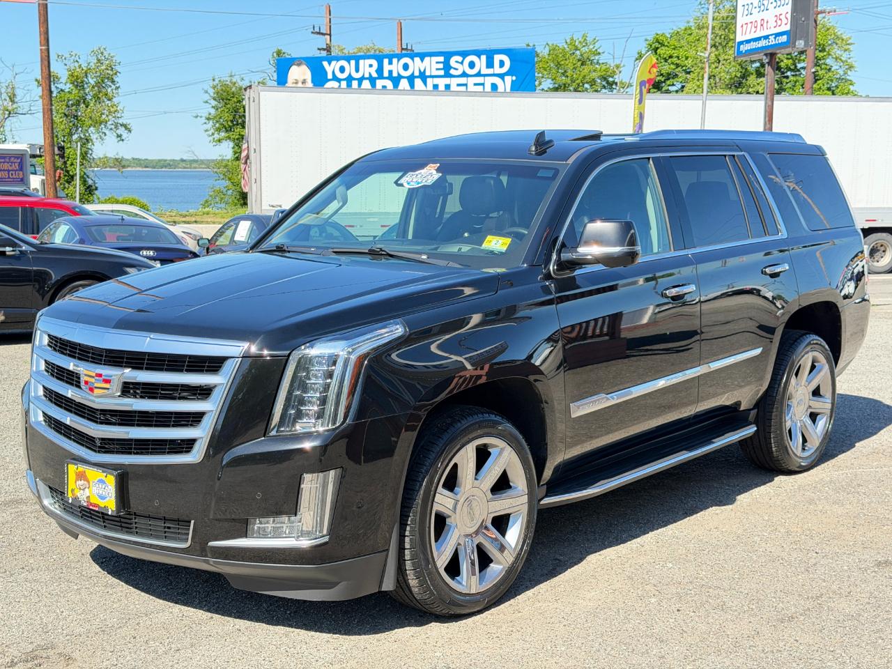 Cadillac Escalade 4WD 4dr Luxury 2018