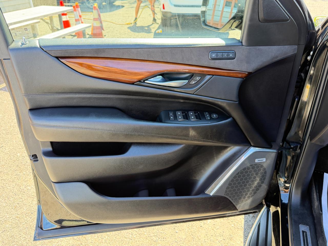 Cadillac Escalade 4WD 4dr Luxury 2018