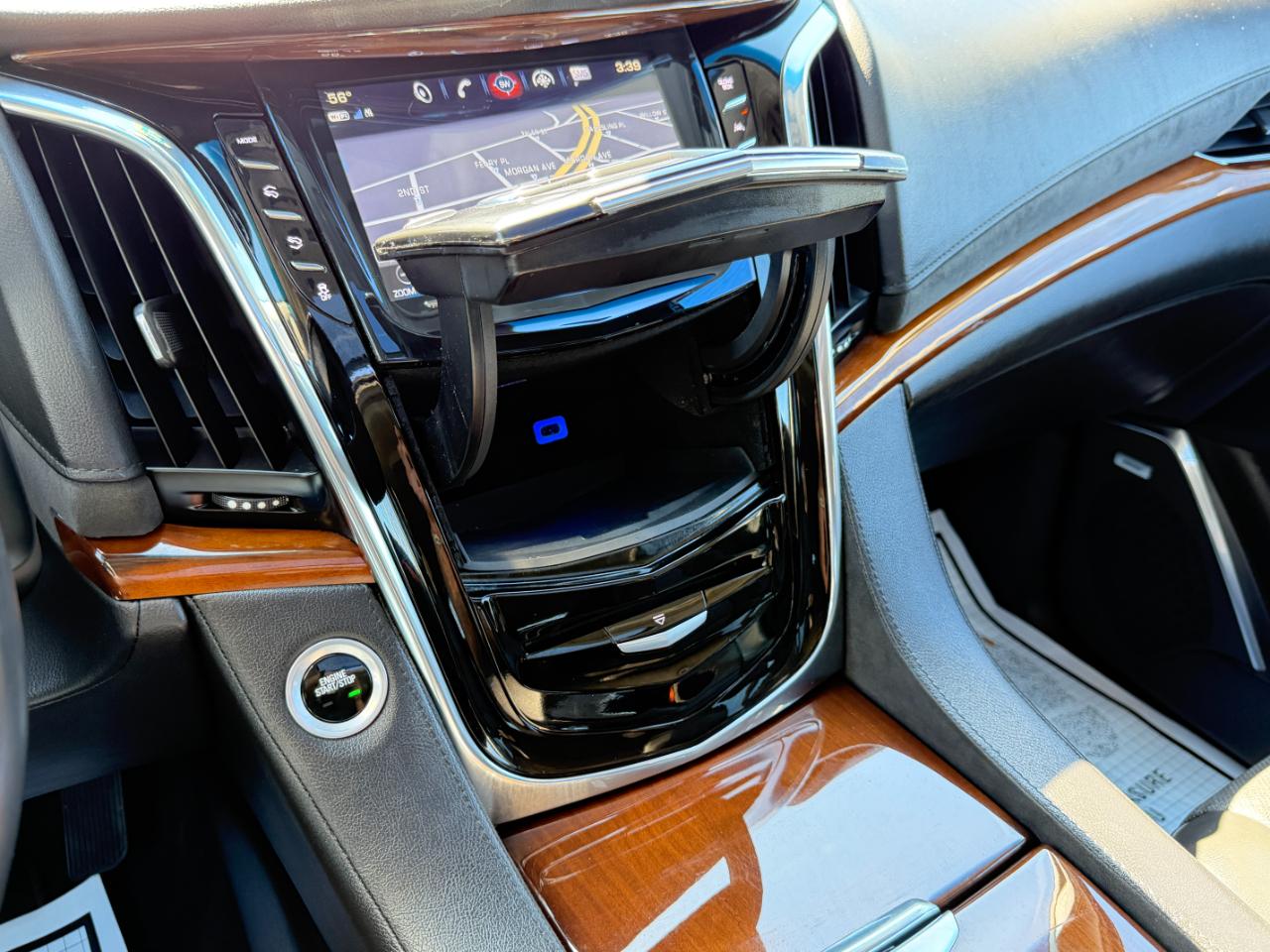 Cadillac Escalade 4WD 4dr Luxury 2018