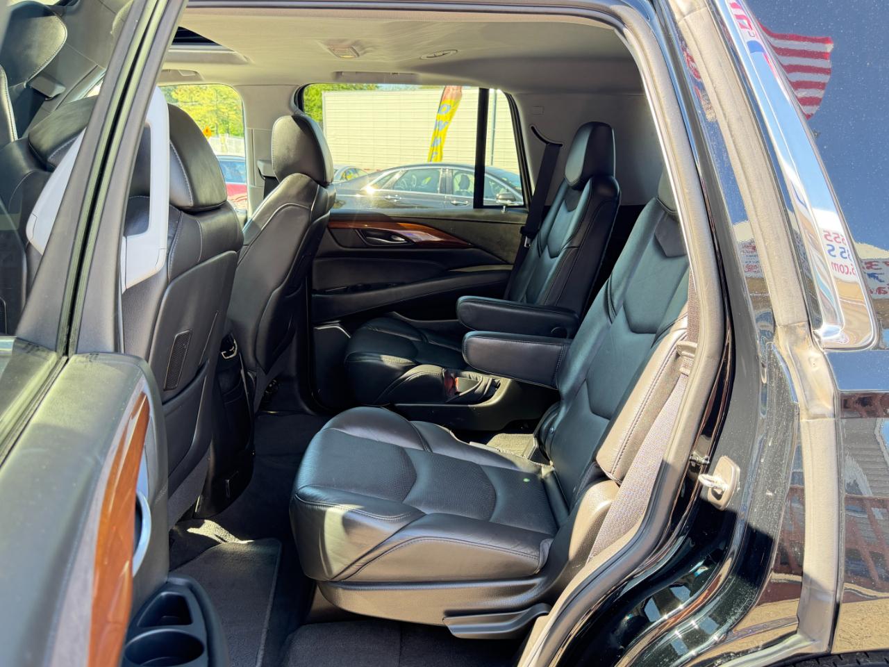 Cadillac Escalade 4WD 4dr Luxury 2018