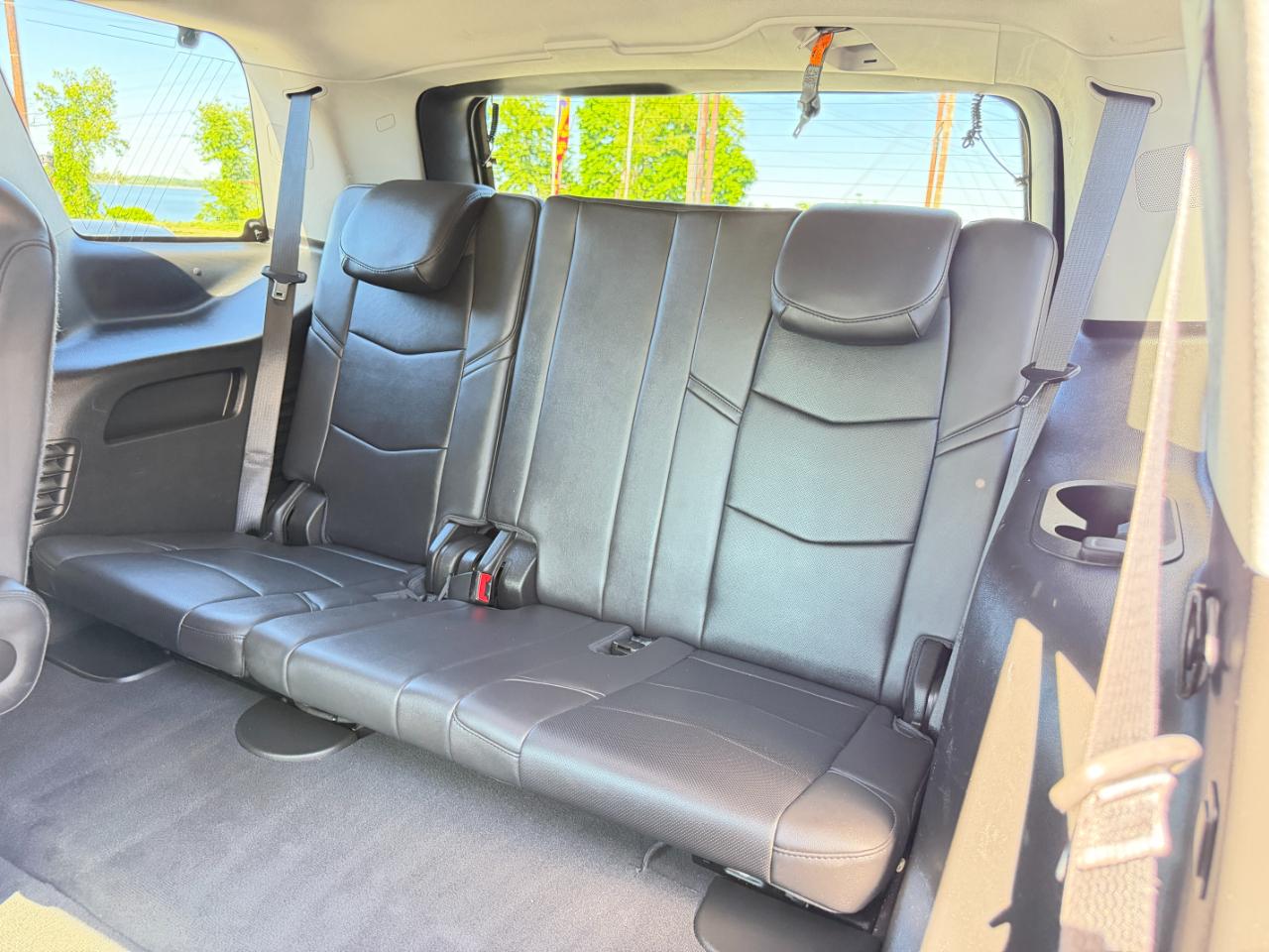 Cadillac Escalade 4WD 4dr Luxury 2018