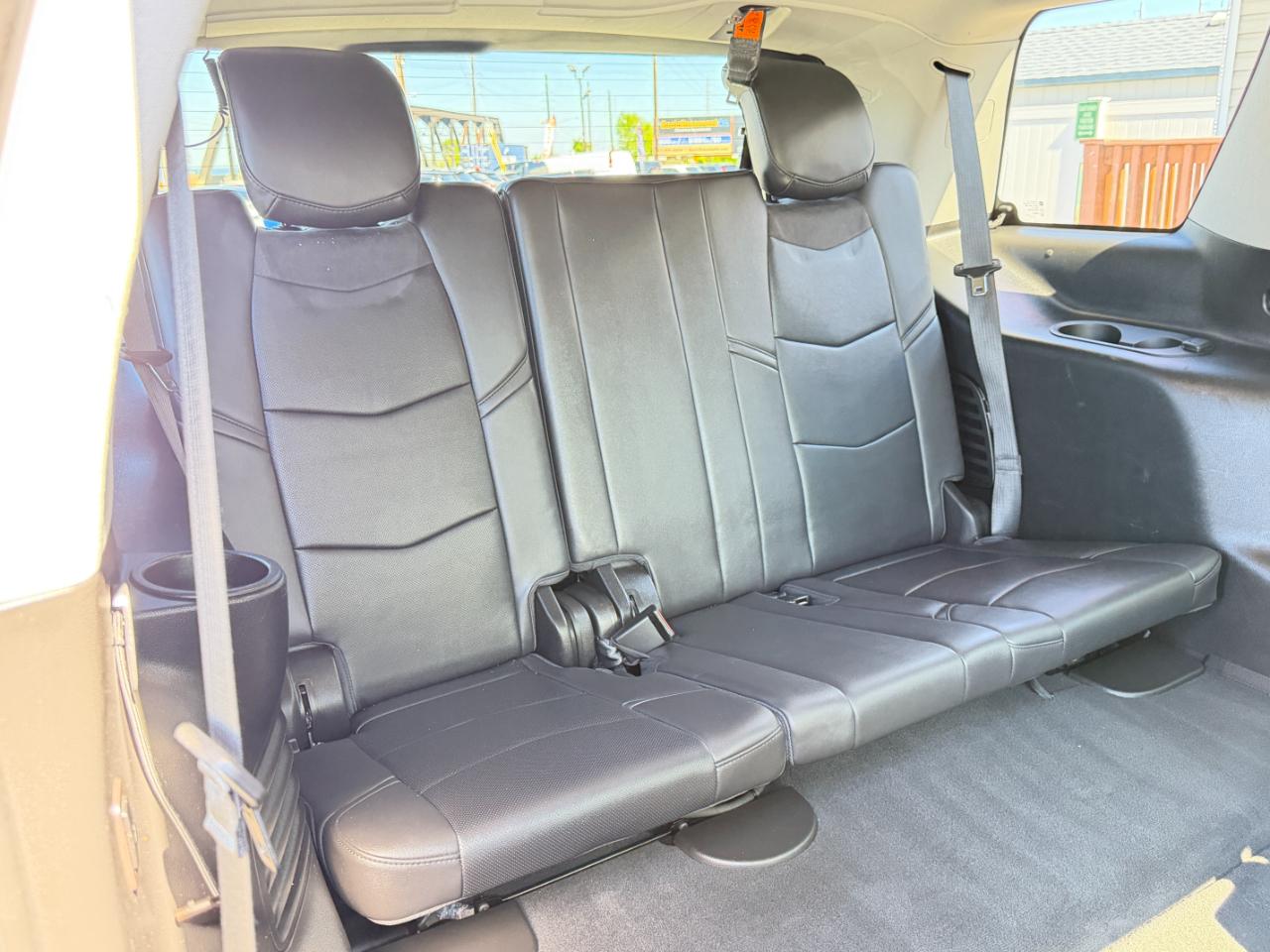 Cadillac Escalade 4WD 4dr Luxury 2018