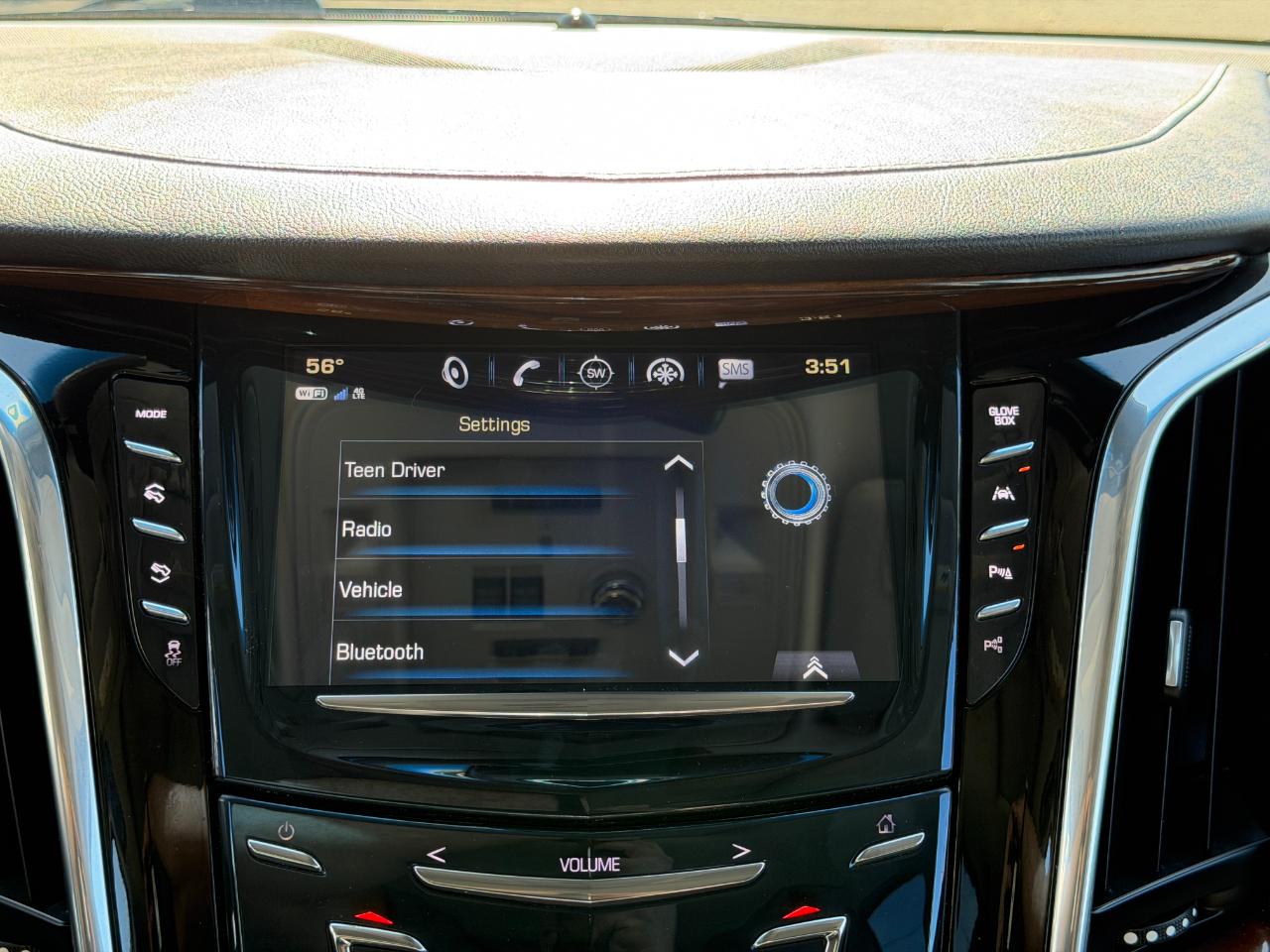 Cadillac Escalade 4WD 4dr Luxury 2018