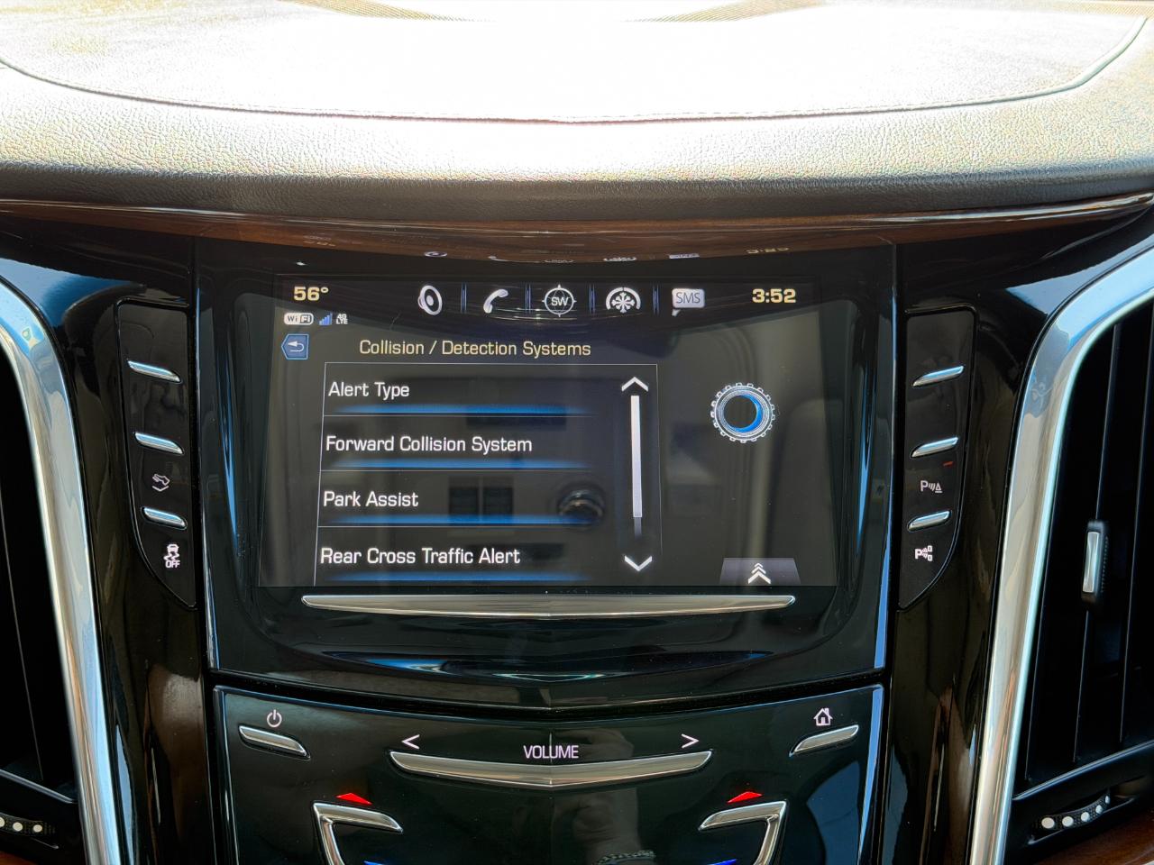 Cadillac Escalade 4WD 4dr Luxury 2018