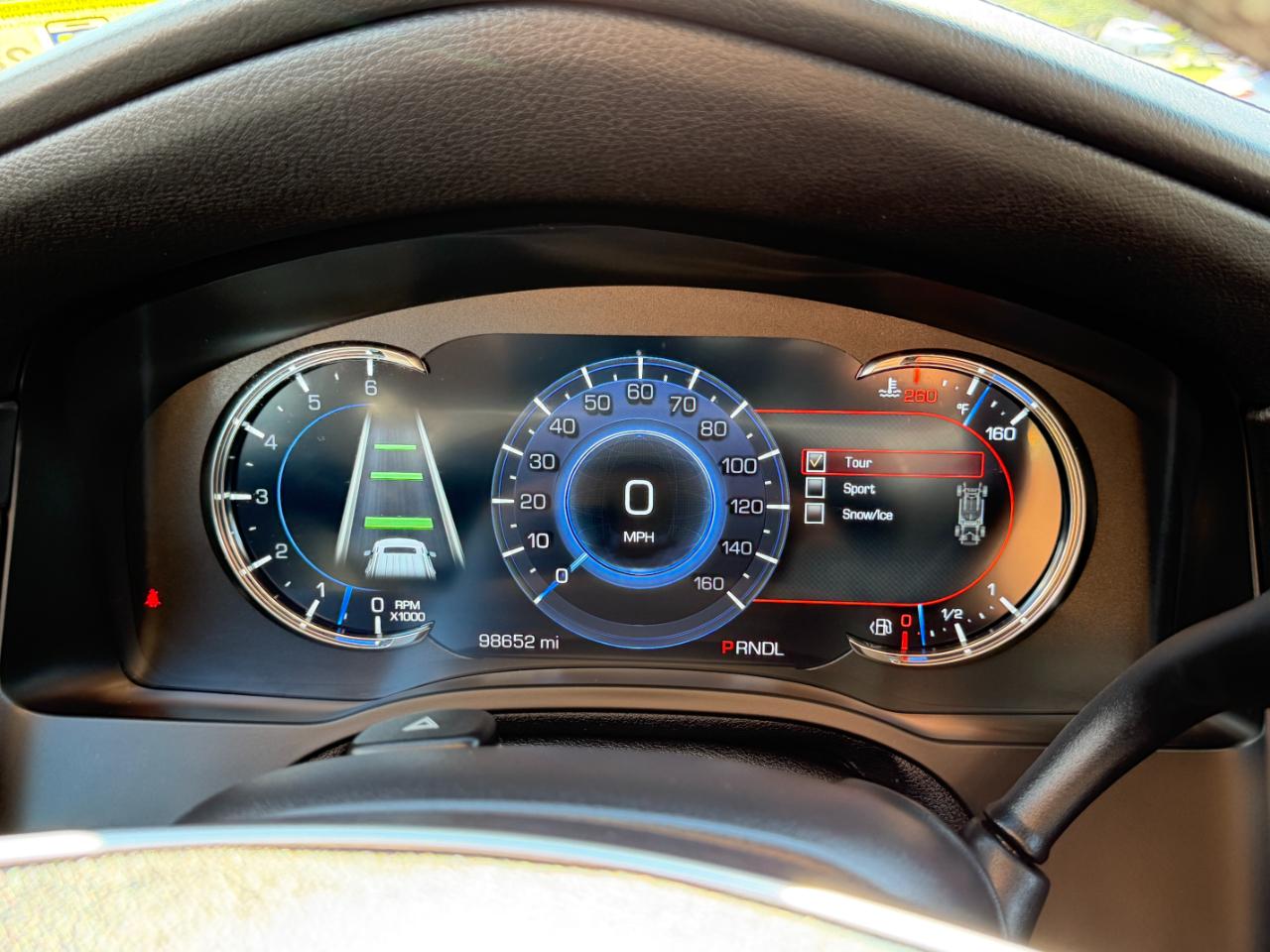 Cadillac Escalade 4WD 4dr Luxury 2018