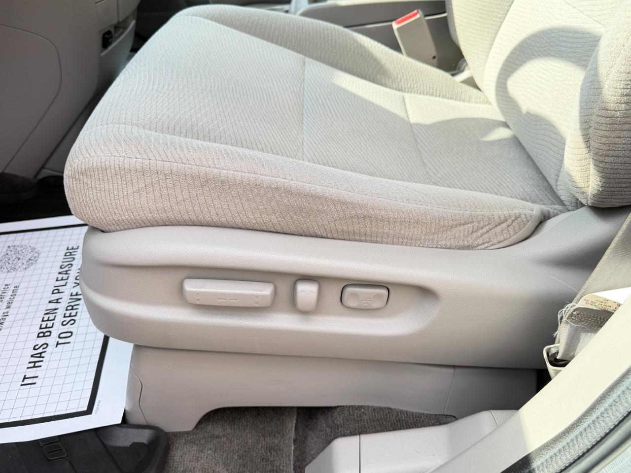 Honda Odyssey 5dr EX 2012