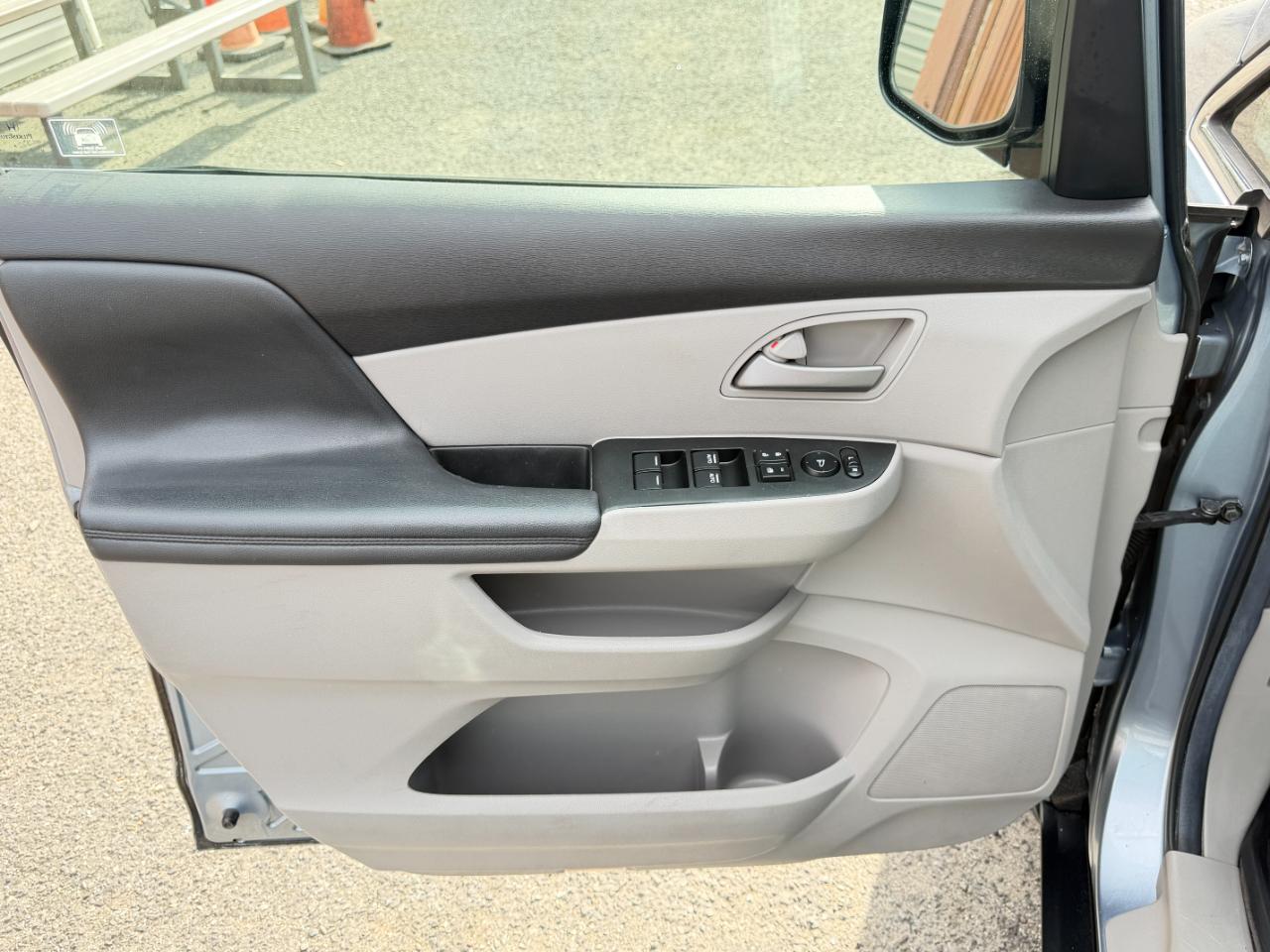 Honda Odyssey 5dr EX 2012