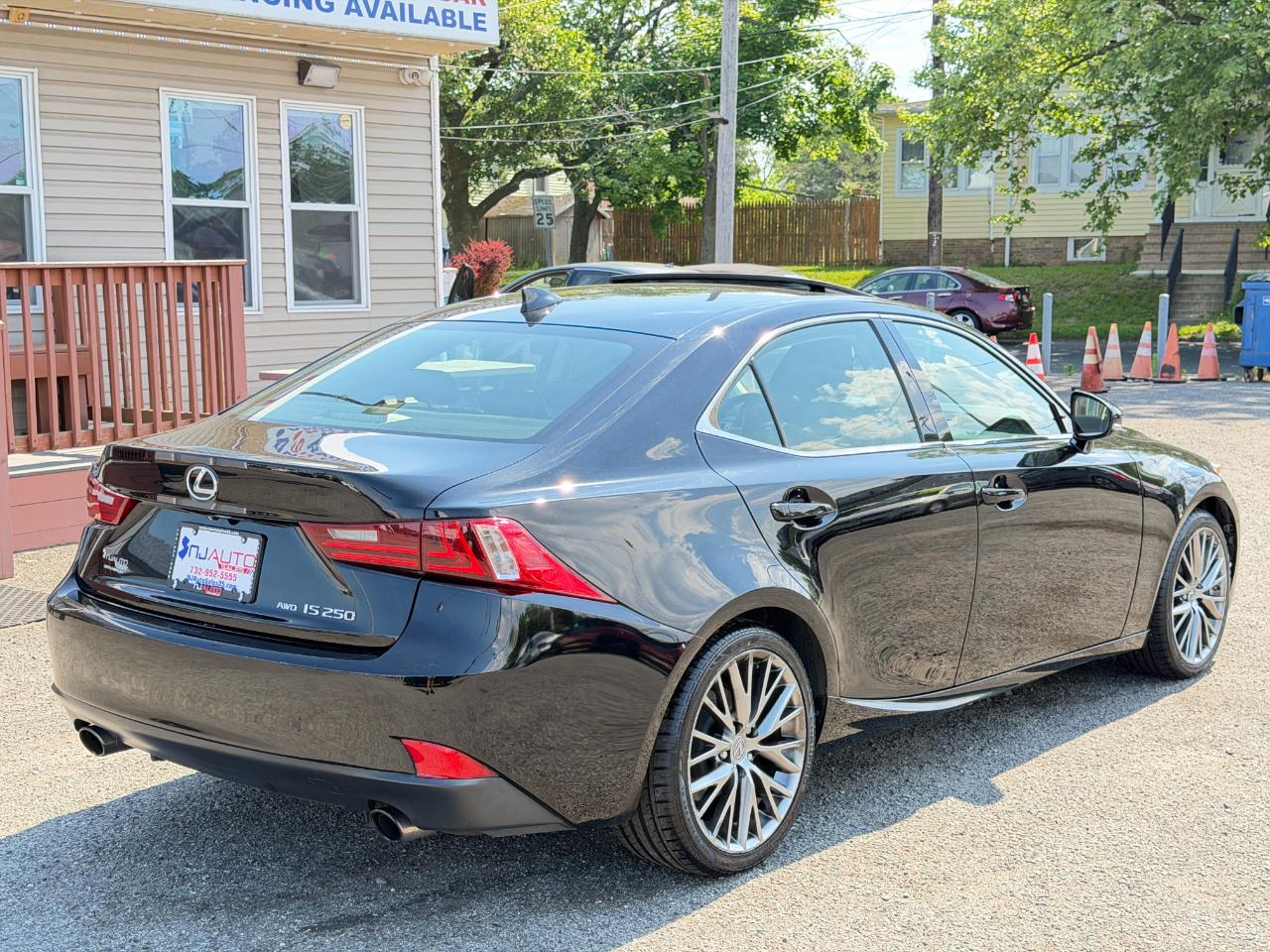 Lexus IS 250 4dr Sport Sdn AWD 2015