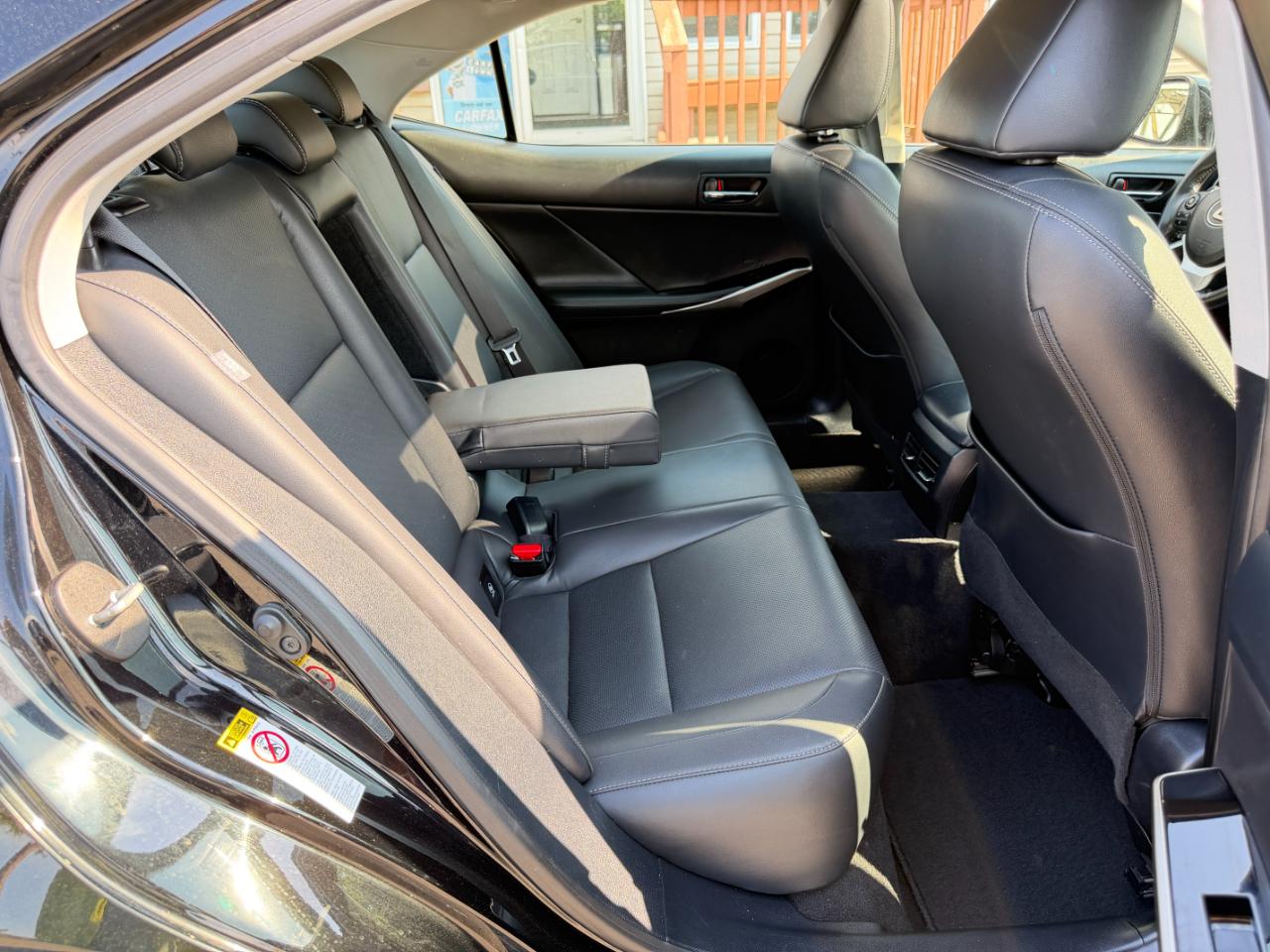Lexus IS 250 4dr Sport Sdn AWD 2015