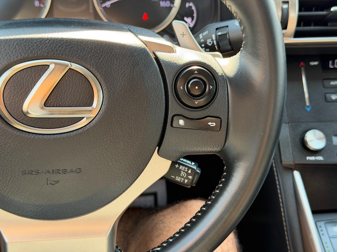 Lexus IS 250 4dr Sport Sdn AWD 2015